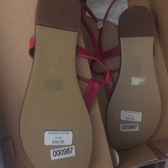 Seeri Steve Madden Flats - Picture 2 of 2